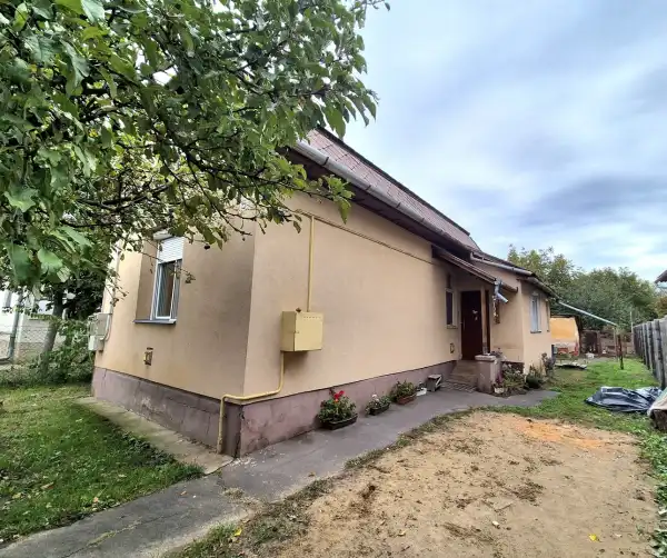 Eladó családi ház, Debrecen 2 szoba 60 m² 76 M Ft