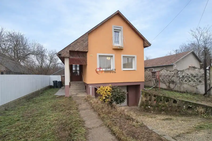 eladó családi ház, Hajdúböszörmény-Bodaszőlő