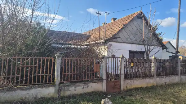 Eladó családi ház, Hajdúdorog 1 szoba 40 m² 9.9 M Ft